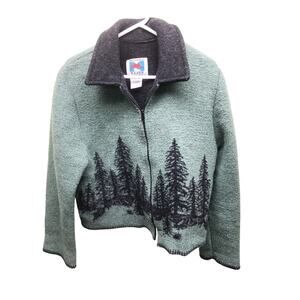 Wooded River Woodsy Cabin Bear Scene Wilderness Size M